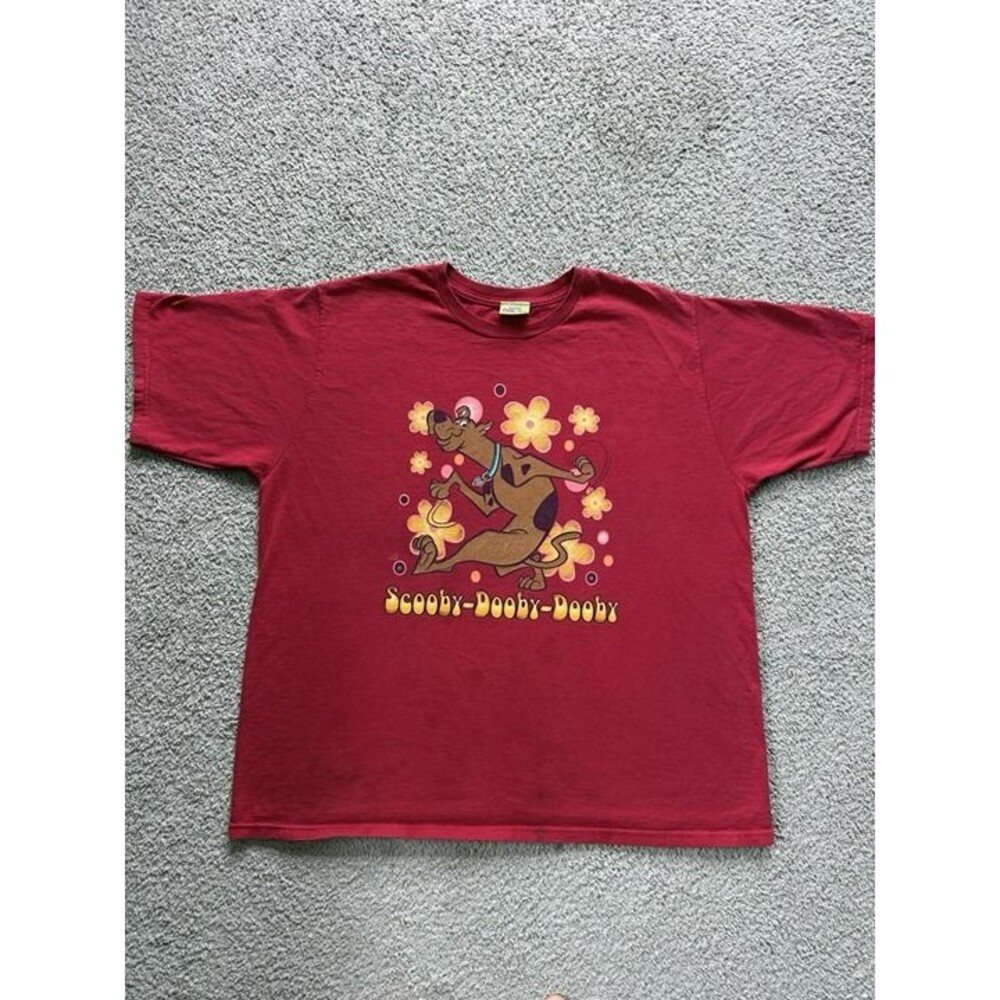 Vintage Y2K Scooby Doo T-Shirt Cartoon Network Red Floral Graphic Tee 2000
